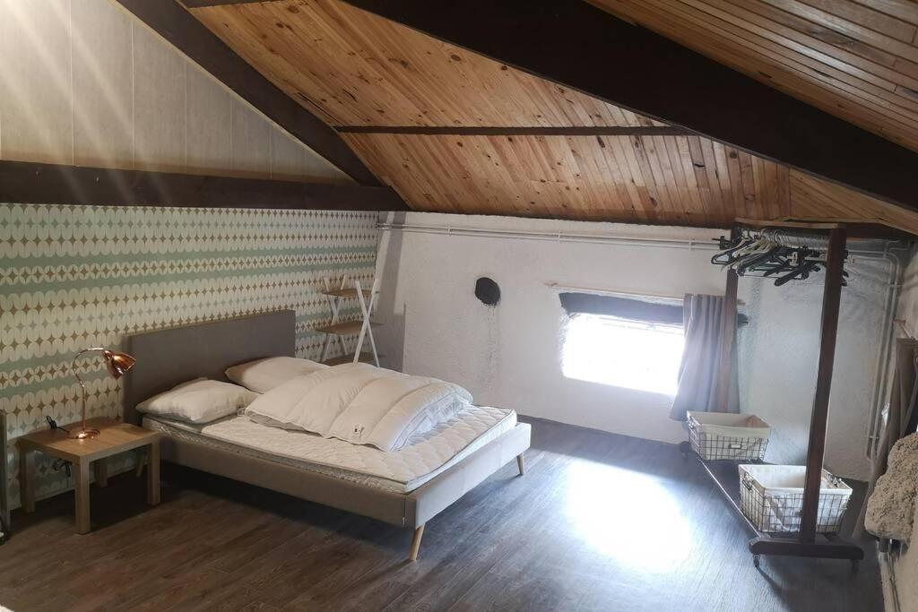Le Moulin De Chante Oiseau Borne Екстериор снимка